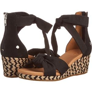 UGG Women's Yarrow Espadrille Wedge Sandal Size 10 BRAND NEW in box